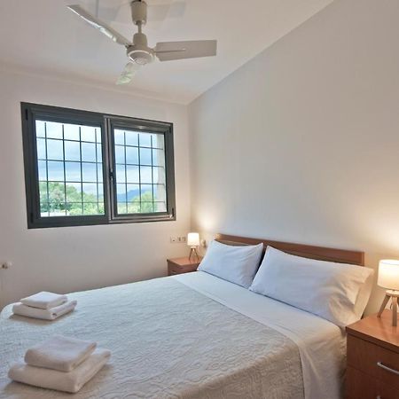 Hostal La Salut De Terrades Zewnętrze zdjęcie