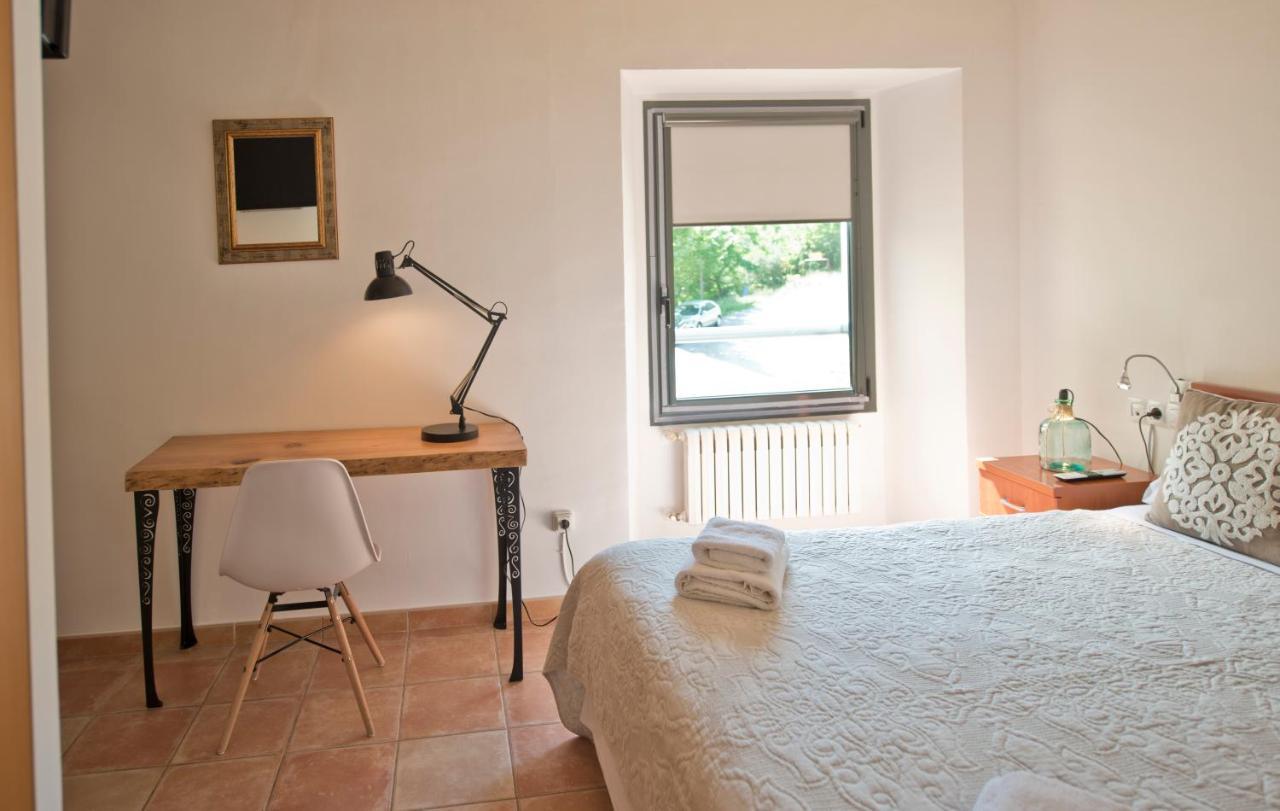 Hostal La Salut De Terrades Zewnętrze zdjęcie