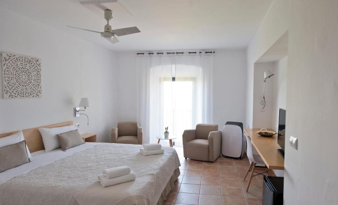 Hostal La Salut De Terrades Zewnętrze zdjęcie