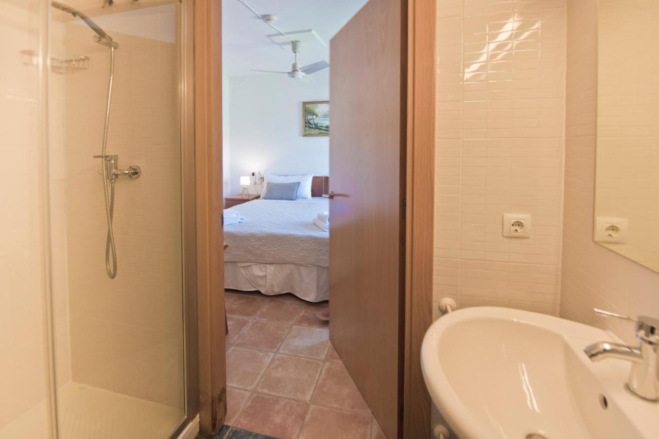 Hostal La Salut De Terrades Zewnętrze zdjęcie