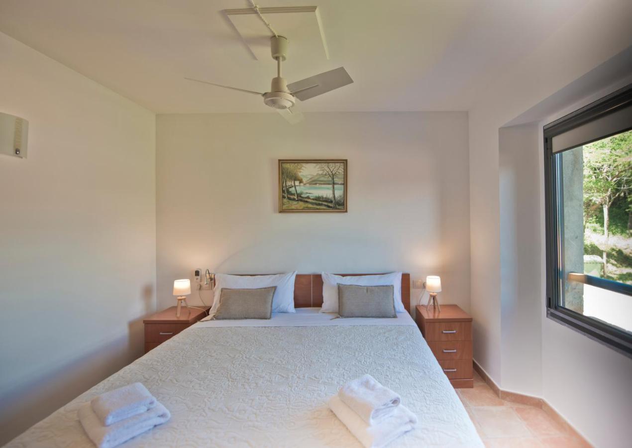 Hostal La Salut De Terrades Zewnętrze zdjęcie