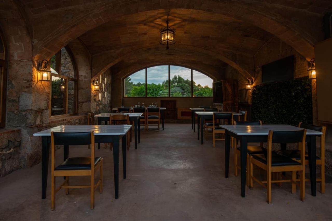 Hostal La Salut De Terrades Zewnętrze zdjęcie
