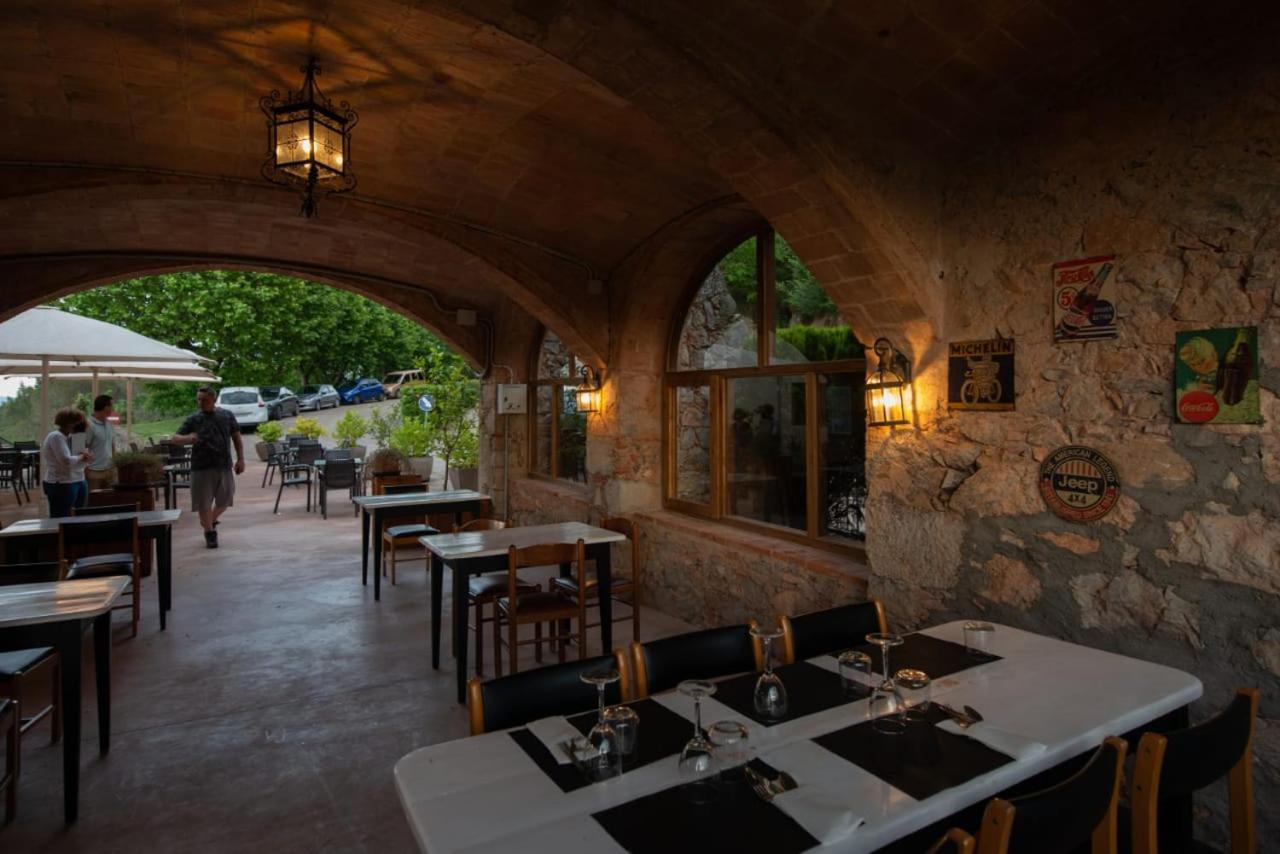 Hostal La Salut De Terrades Zewnętrze zdjęcie