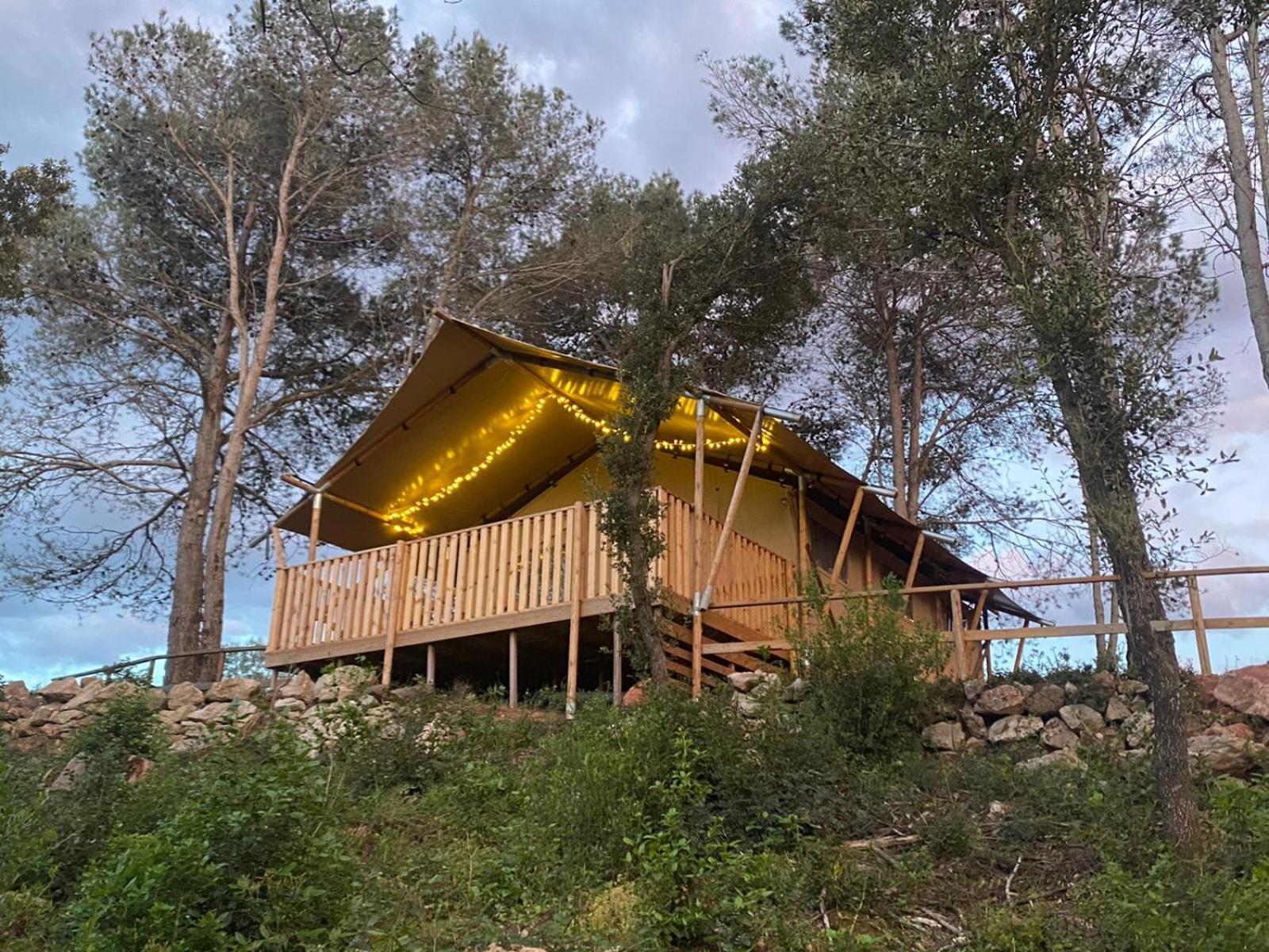 Hostal La Salut De Terrades Zewnętrze zdjęcie