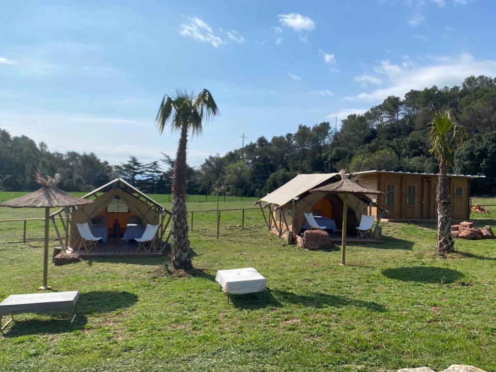 Hostal La Salut De Terrades Zewnętrze zdjęcie