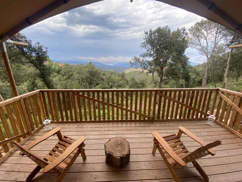 Hostal La Salut De Terrades Zewnętrze zdjęcie