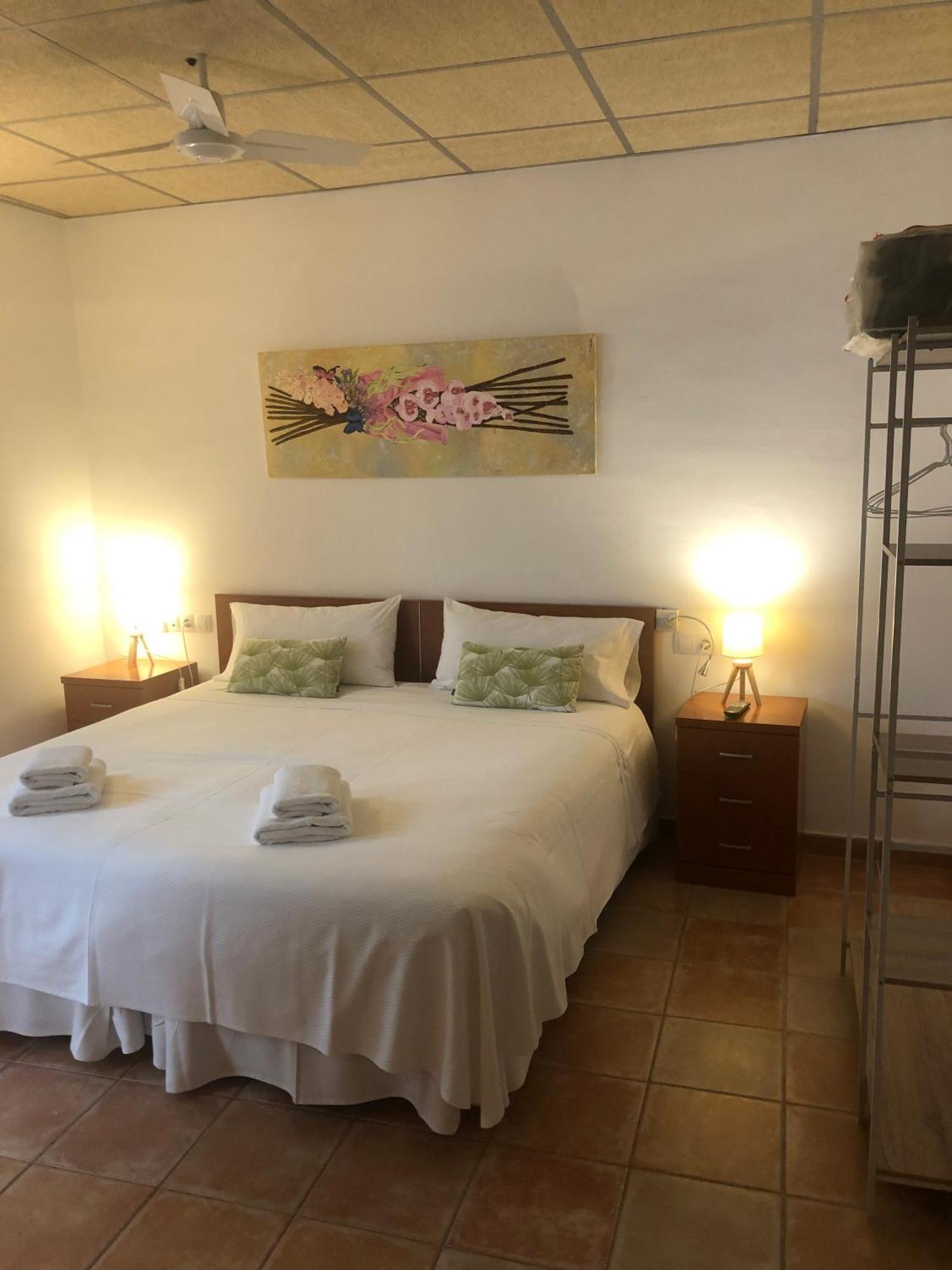 Hostal La Salut De Terrades Zewnętrze zdjęcie