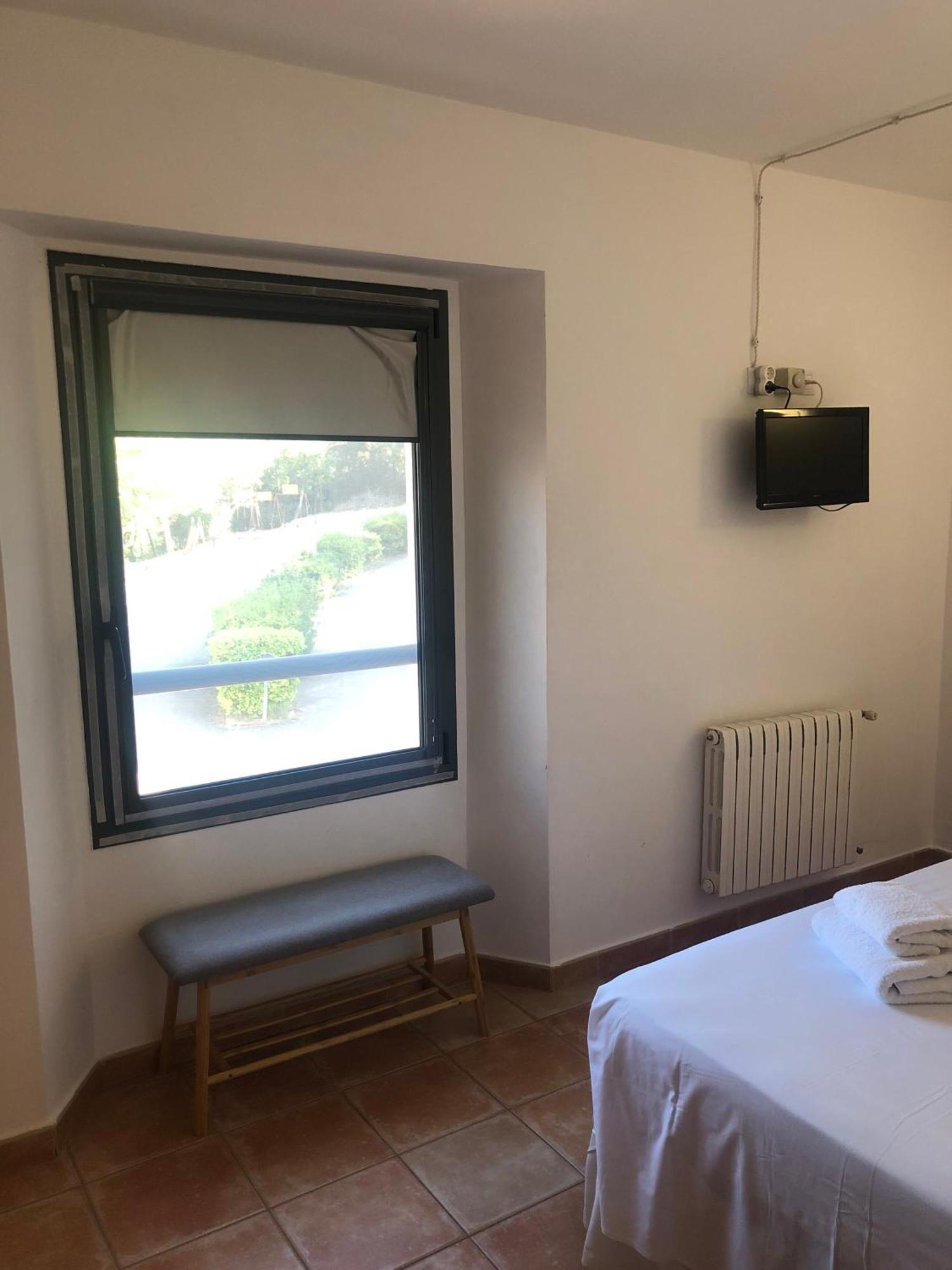 Hostal La Salut De Terrades Zewnętrze zdjęcie