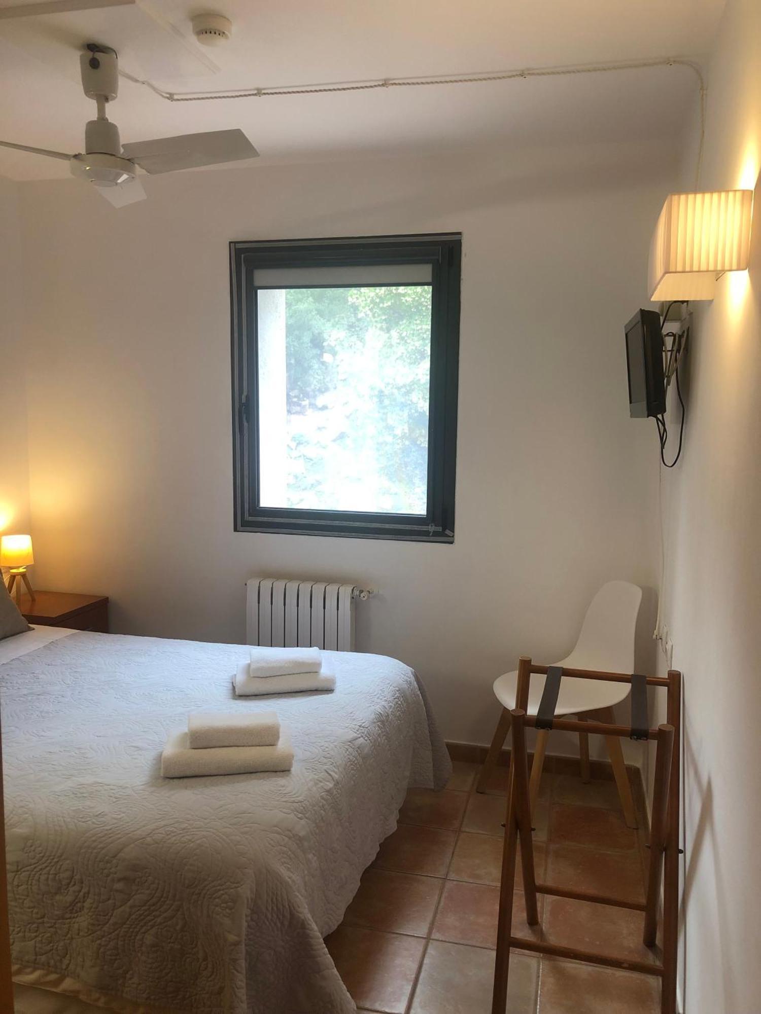 Hostal La Salut De Terrades Zewnętrze zdjęcie